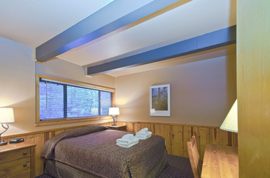aspen cabin bedroom